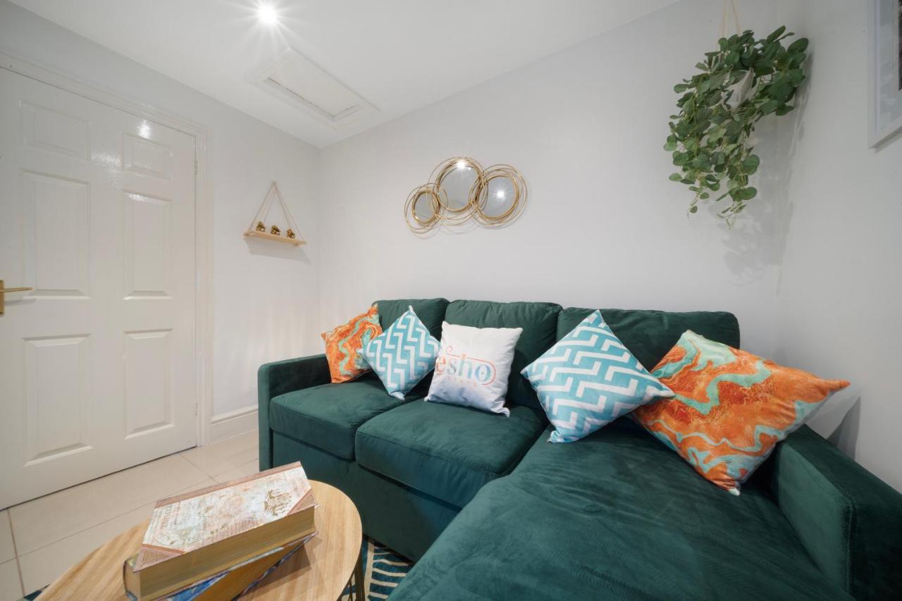 1 Bed House, Free On Street Parking, Central Γκλόστερ Εξωτερικό φωτογραφία